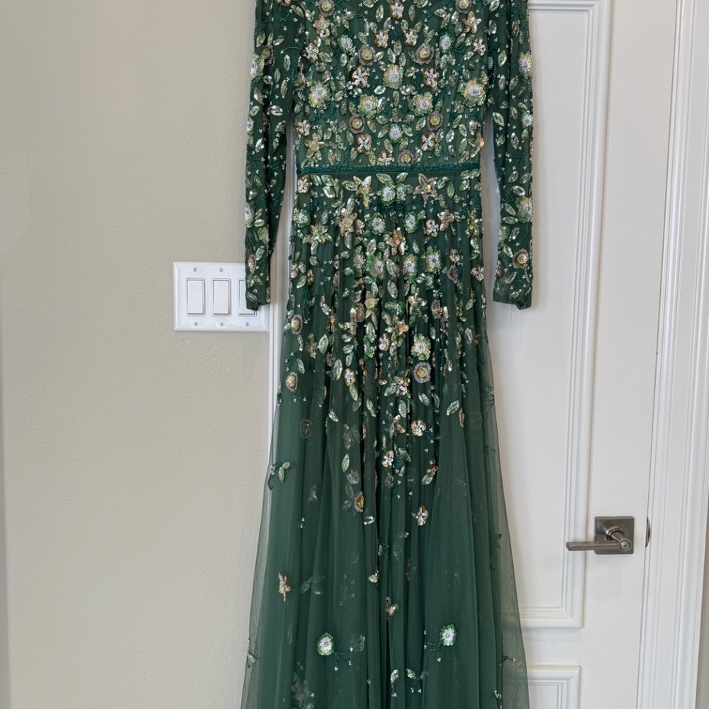 Elegant Mac Duggal dress - Picture 7 of 7
